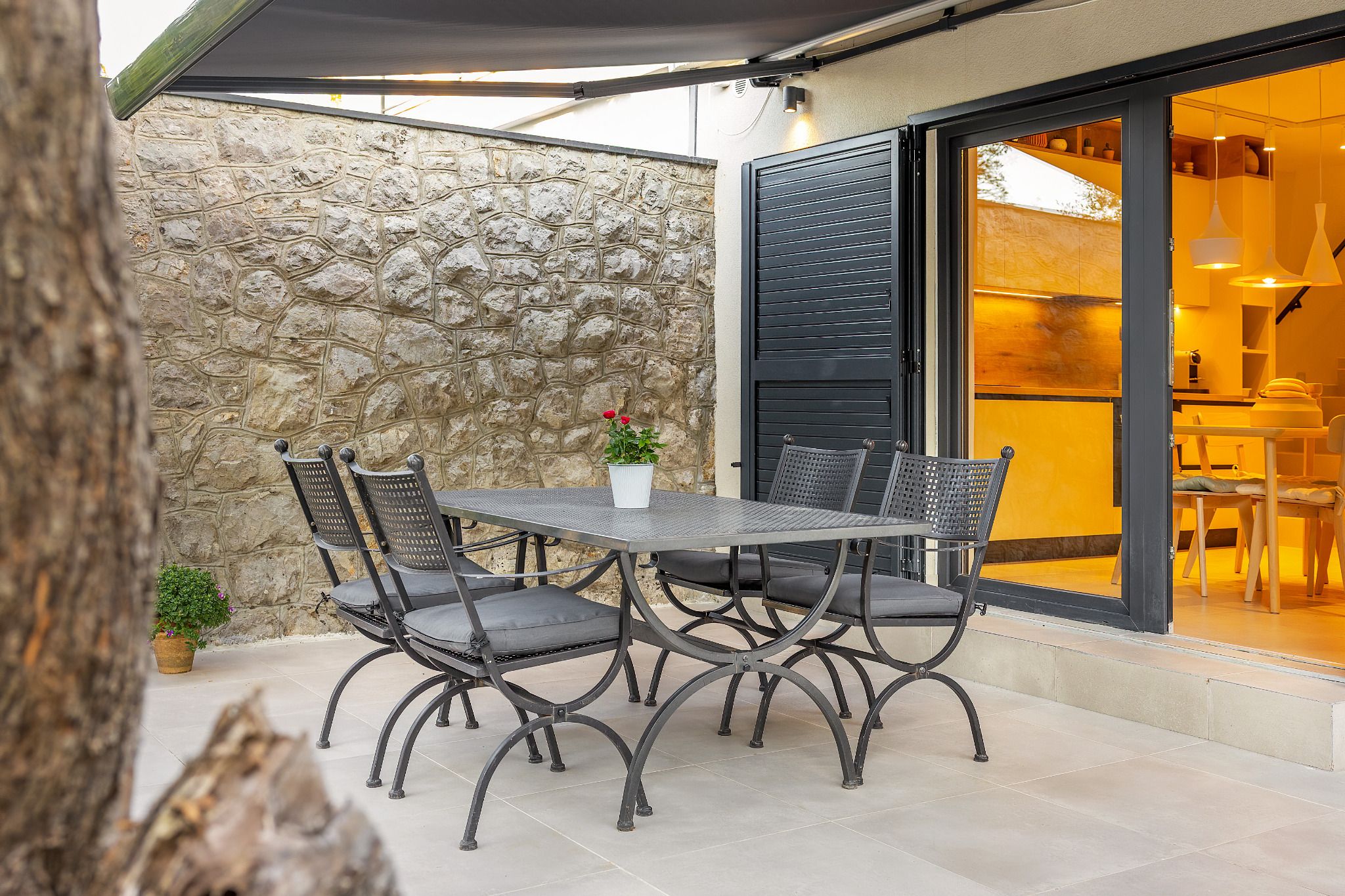 Bedroom and terrace