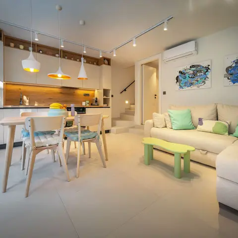 House Maxim - Living Room