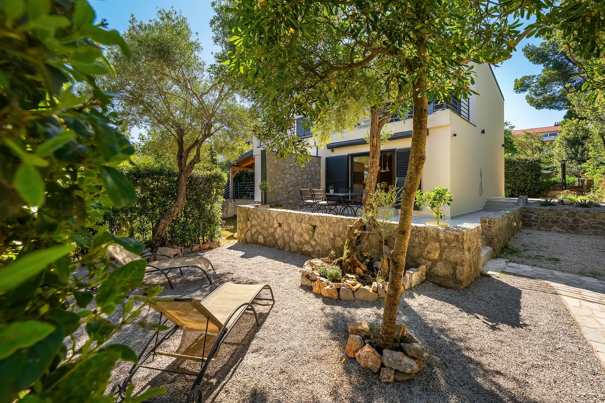 House Maxim - garden and terrace